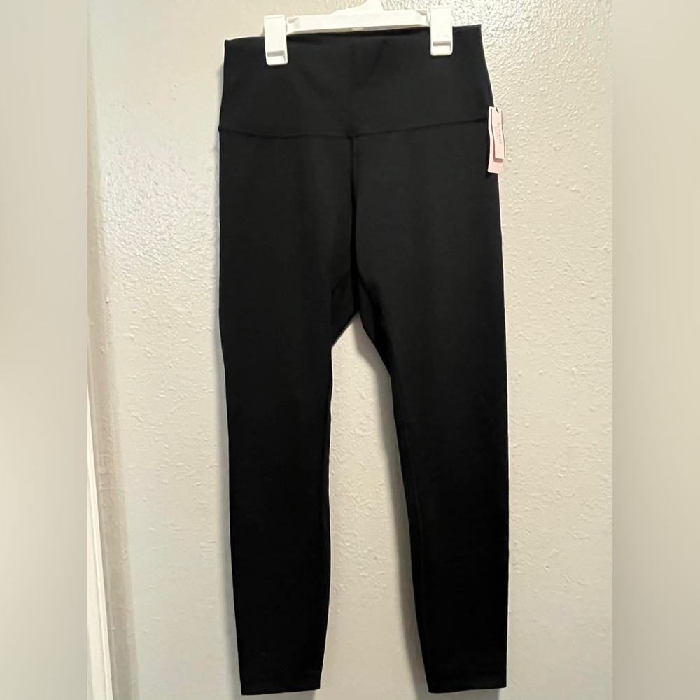 NWT Victoria's Secret Performance Leggings Size 12